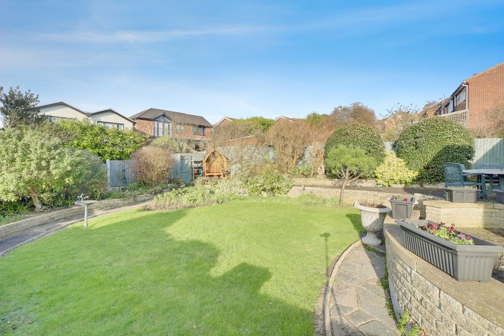 Property photo 3 of 23