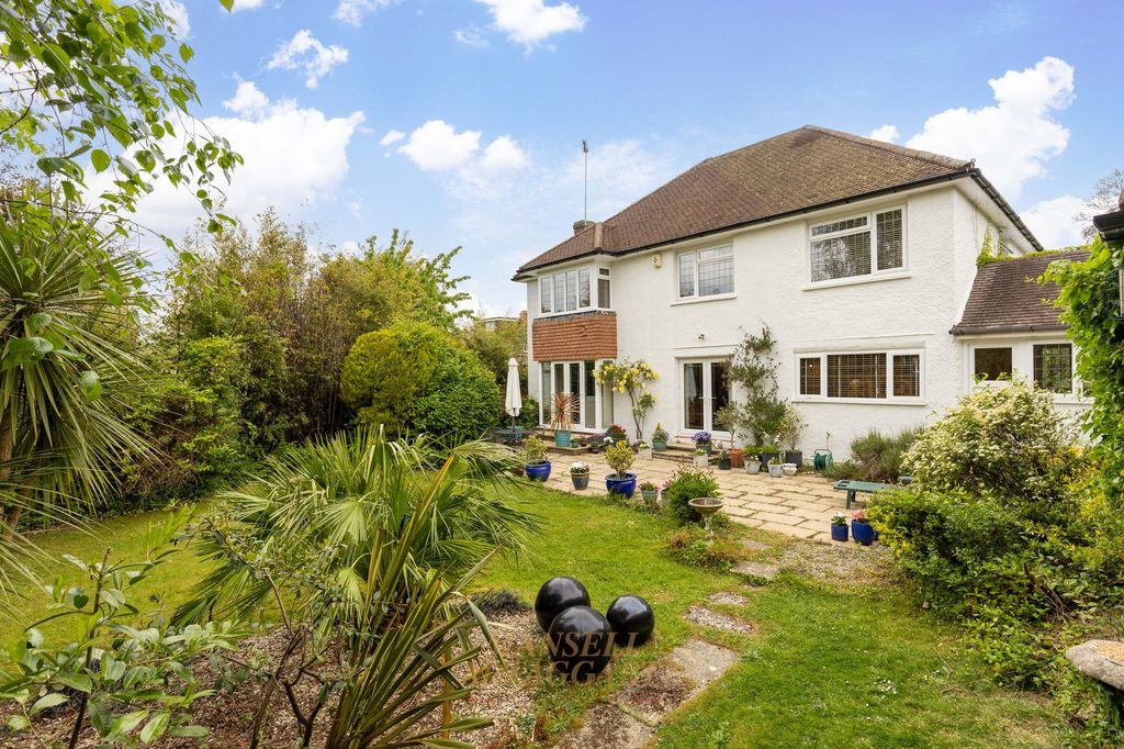 Additional image 34 of 4 bed detached house for saleHoltye Road, East Grinstead RH19