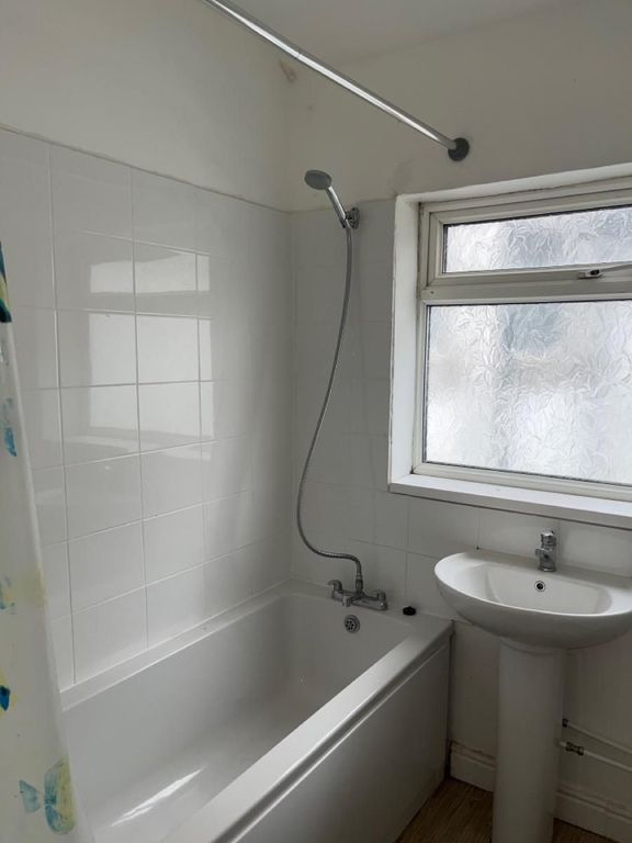 Additional image 6 of 4 bed terraced house to rentDe La Pole Avenue, Hull HU3