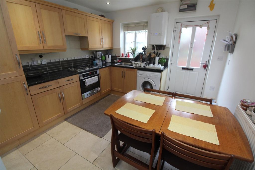 Property photo 2 of 13 4496961