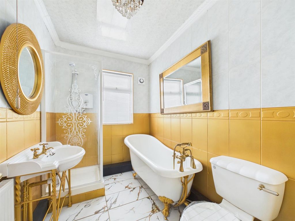 Property photo 3 of 23 Cam04118G0-Pr0037-Still006.Jpg