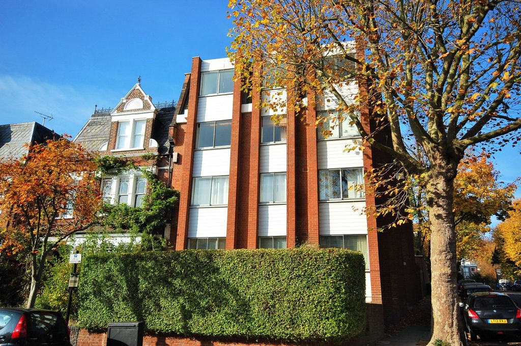 Property photo 1 of 14 2 Bedroom Flat For Rent