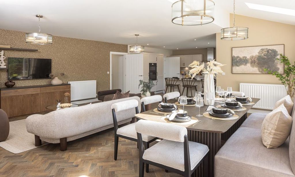 Property photo 3 of 8 Dandara - Zoopla -