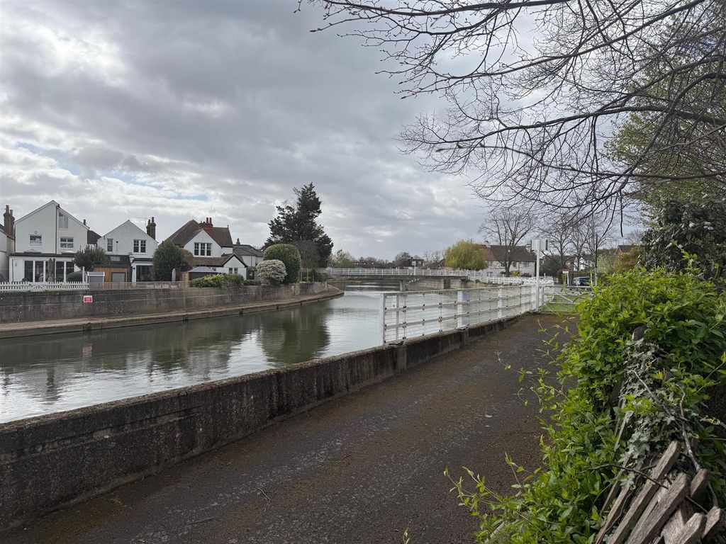 Property photo 3 of 11 Land 6.Jpg