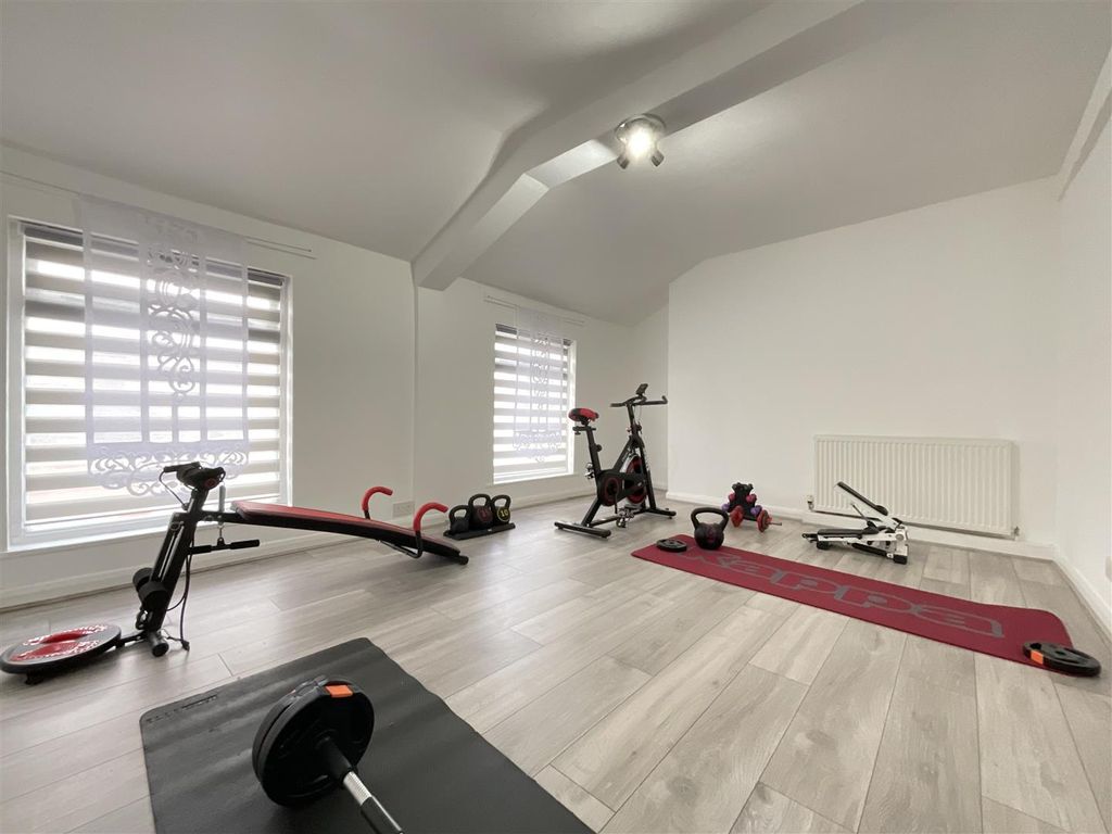 Property photo 3 of 17 3