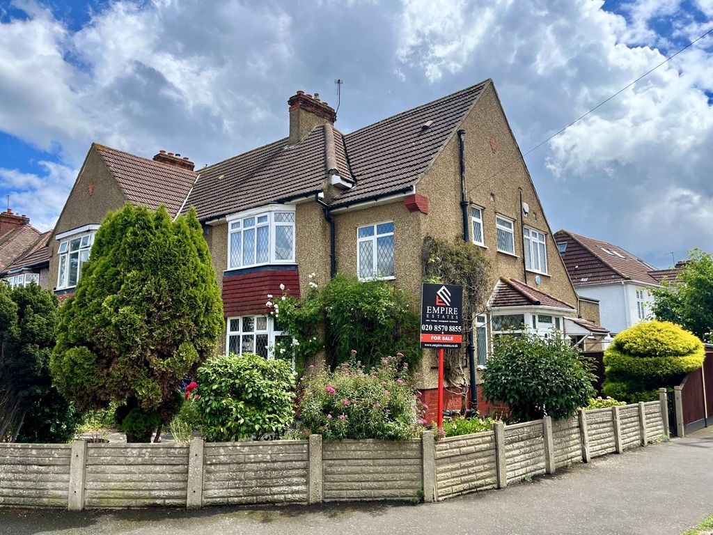 Property photo 1 of 44 1Ea9d876-2c0B-460F-9E83-38Dfef1Cefb8