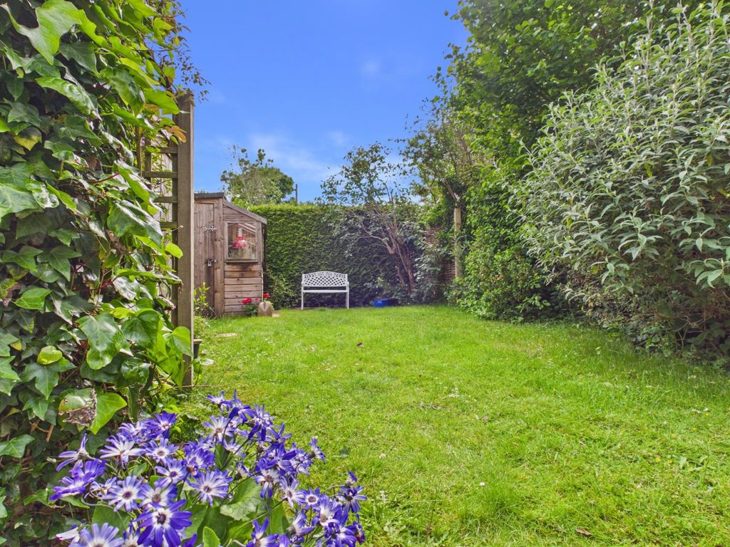 Property photo 3 of 14 Garden