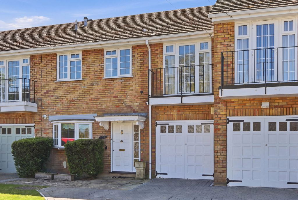 Property photo 1 of 28