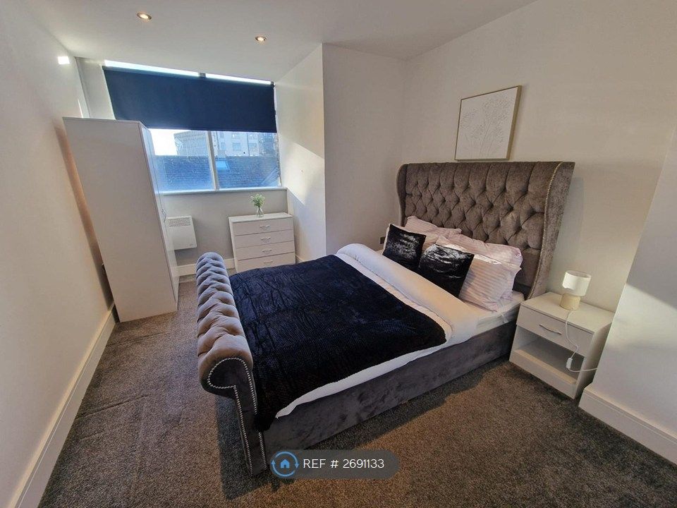 Property photo 3 of 6