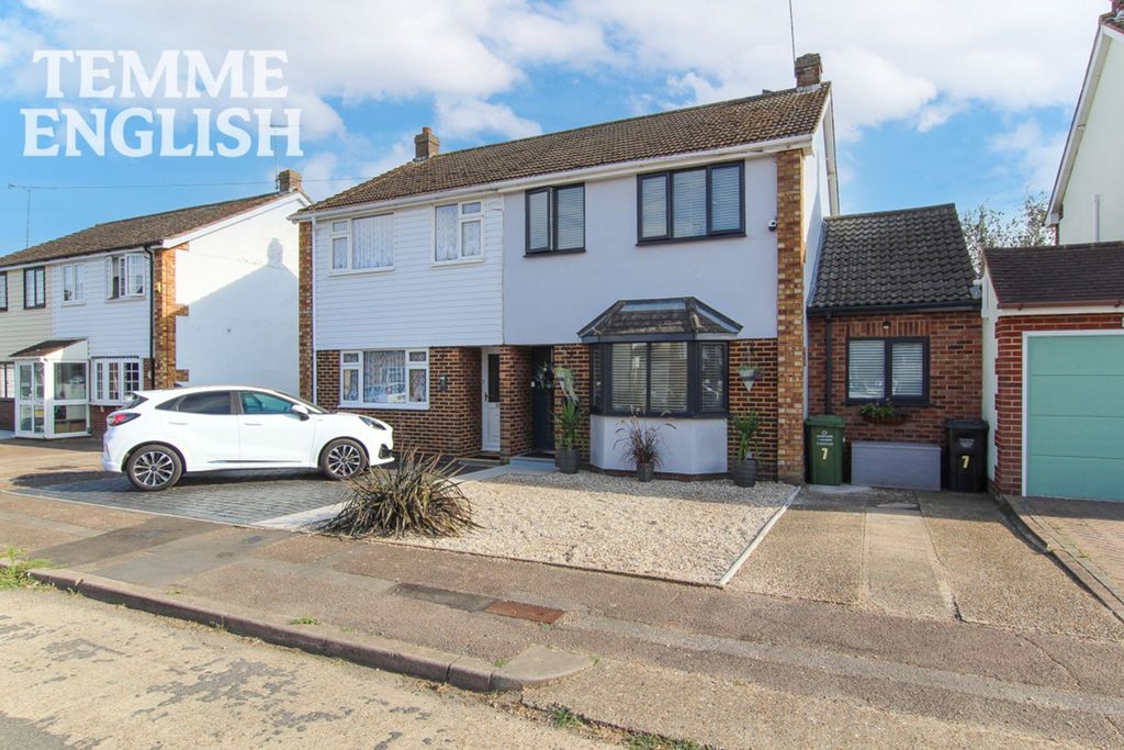 Property photo 1 of 30
