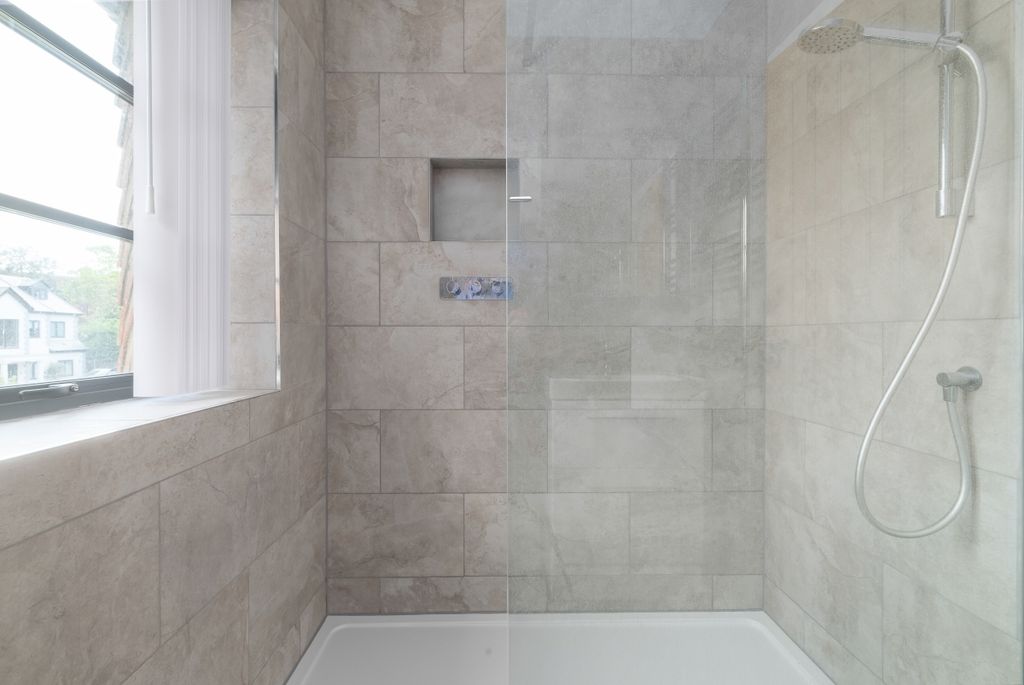 Additional image 16 of 4 bed flat to rentElmstead Glade, Chislehurst BR7