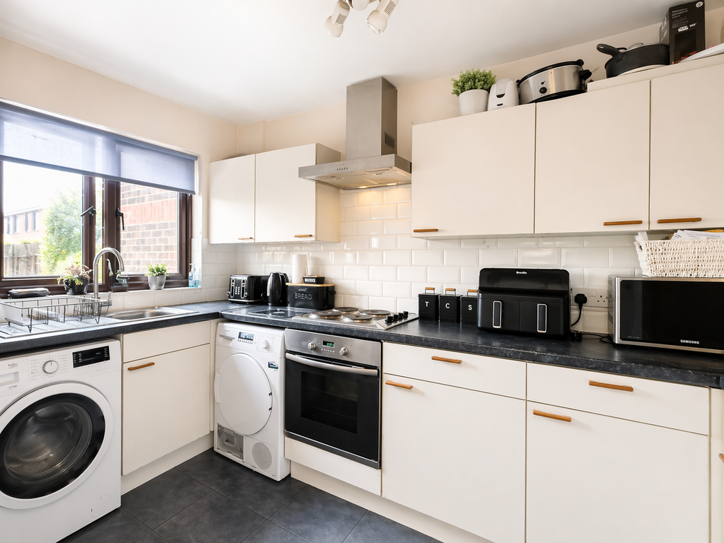 Property photo 3 of 8 F971C480-0D9F-4EE6-964D-D44B360D4Cb5