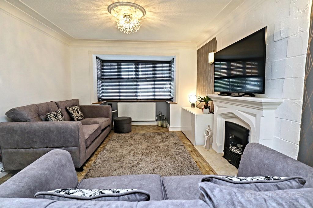 Property photo 3 of 31 5516473