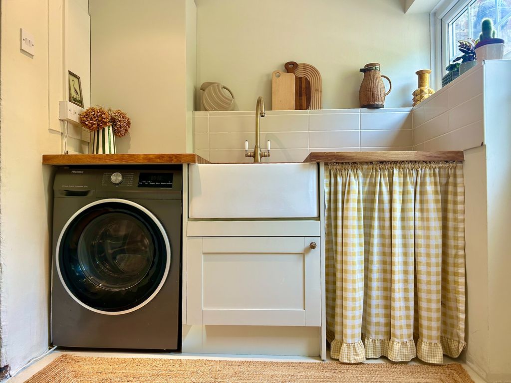 Property photo 3 of 13 Photo 6