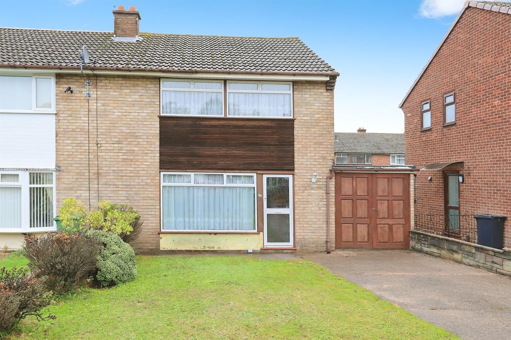 Property photo 2 of 17