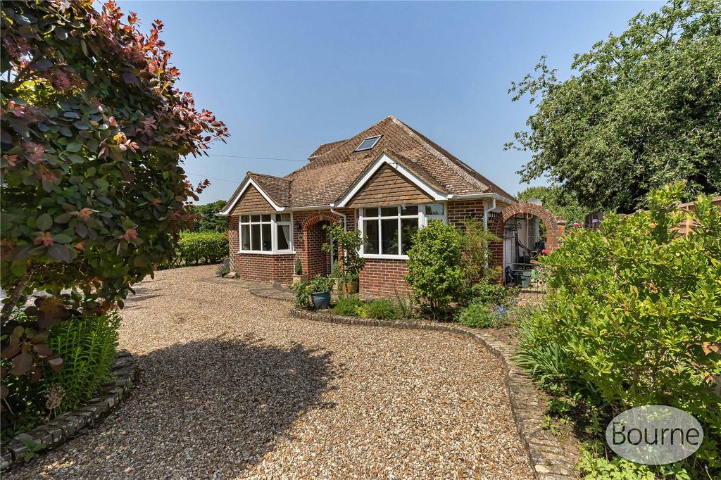 Property photo 1 of 54 Picture No. 32
