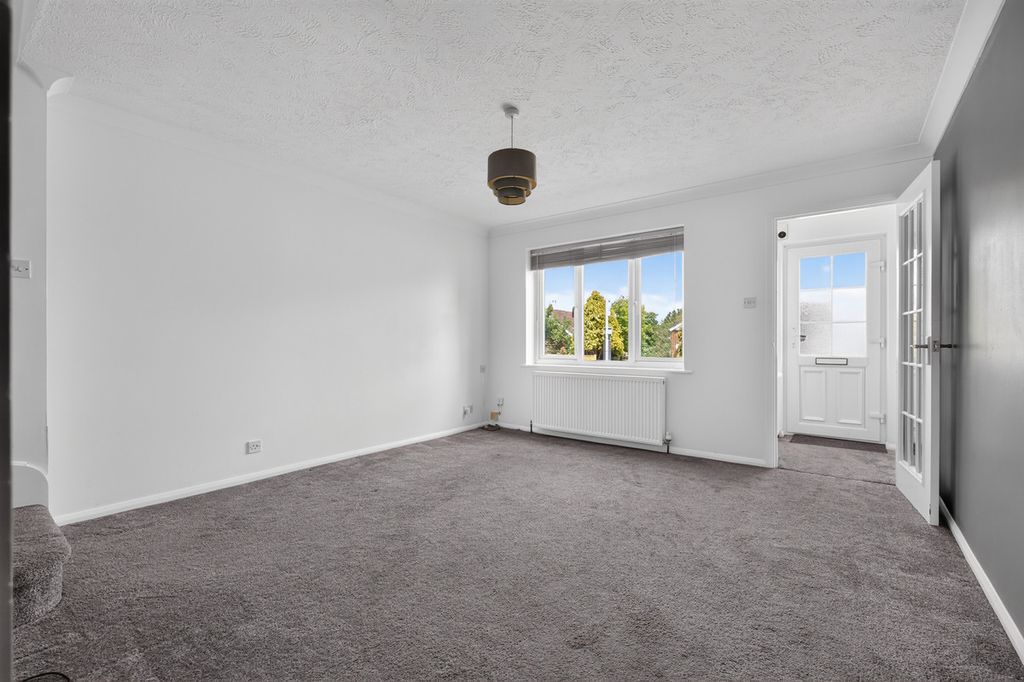 Property photo 3 of 21