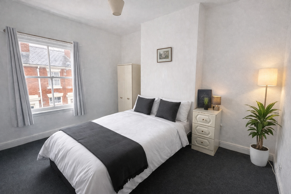 Property photo 1 of 2