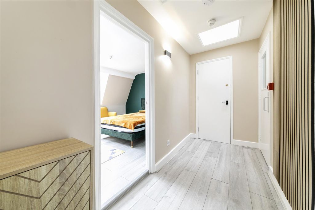 Property photo 3 of 9 F9, 56-58 Crowndale Road -19.Jpg