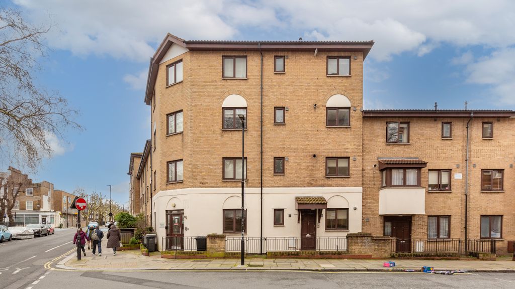 Property photo 1 of 18 Flat 21, Farrier Street, Camden, London, Nw1 8Pj