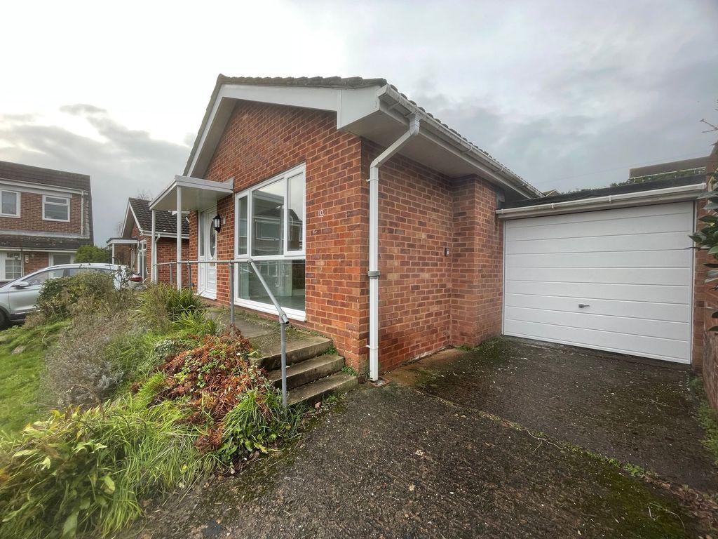 Property photo 2 of 14