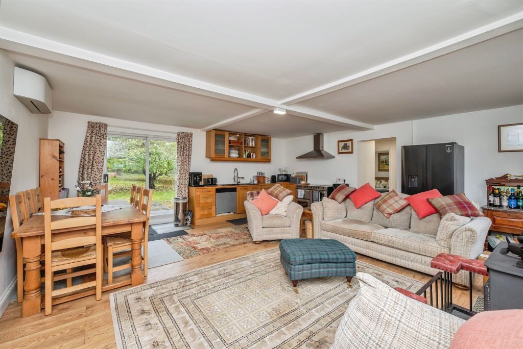 Property photo 3 of 26