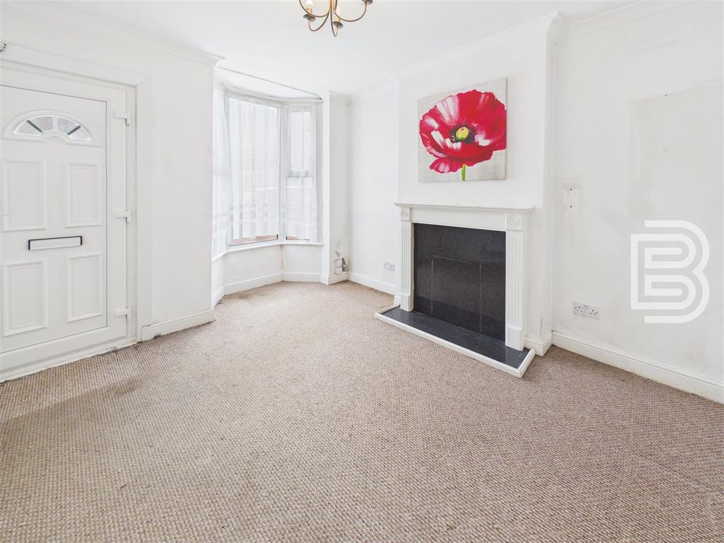 Property photo 2 of 14 Cam03823G0-Pr0135-Still004.Jpg
