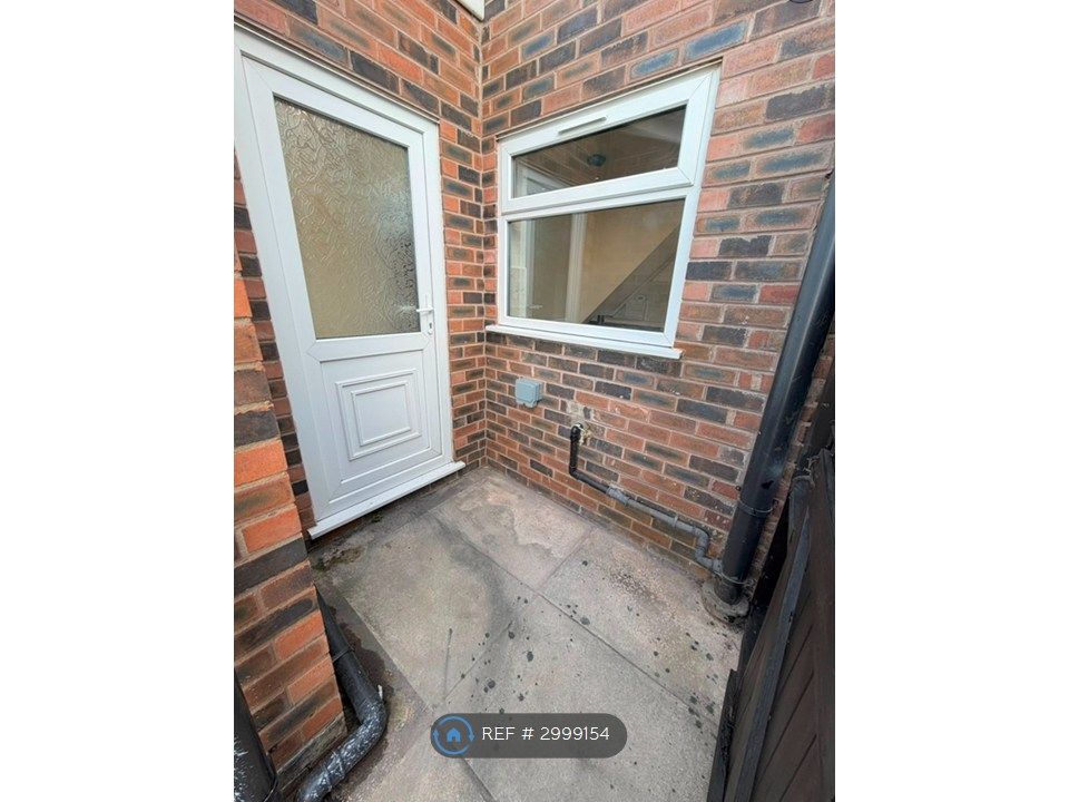 Property photo 2 of 30
