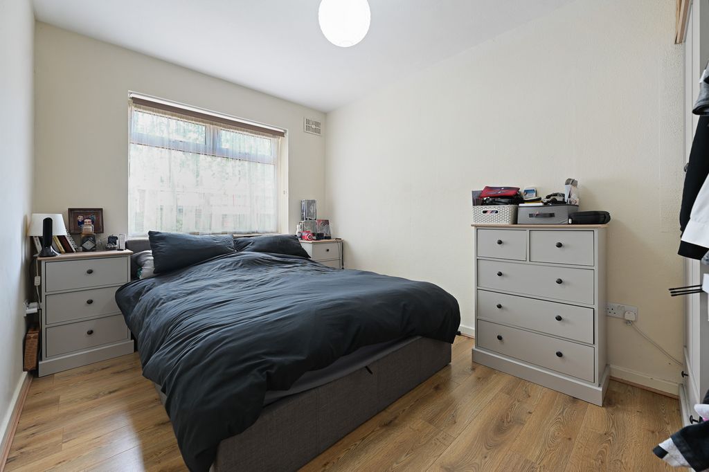 Property photo 2 of 7 3