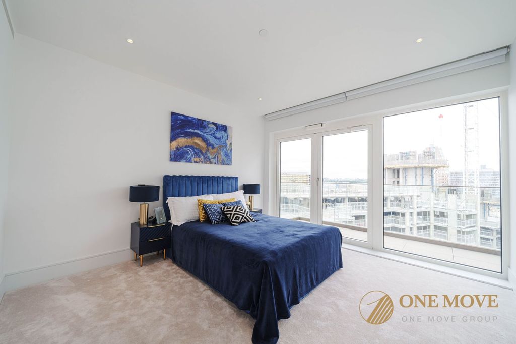 Property photo 2 of 27