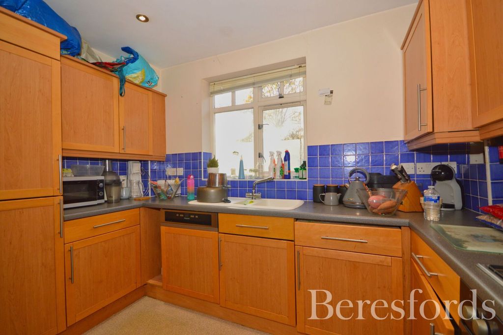 Property photo 3 of 11 Picture No. 27