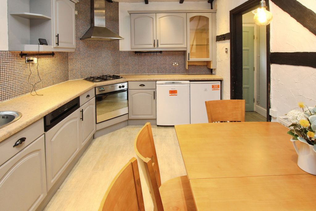 Property photo 3 of 22