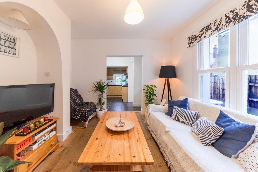 Property photo 1 of 18