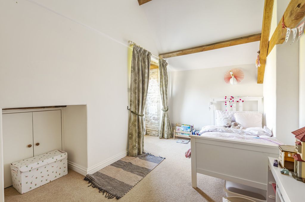 Additional image 8 of 4 bed detached house to rentDoughton, Tetbury GL8