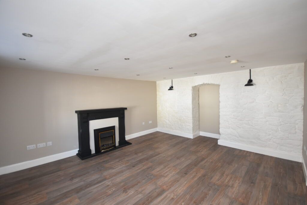 Property photo 3 of 41