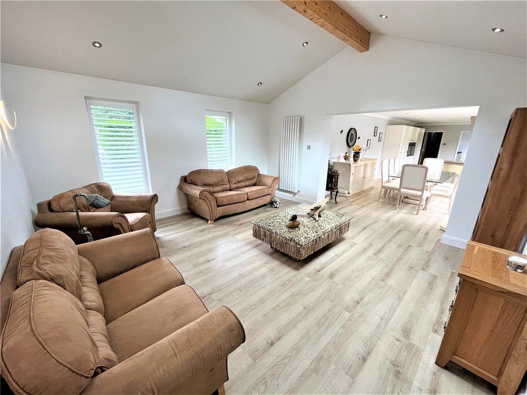 Property photo 3 of 28 Picture No. 19