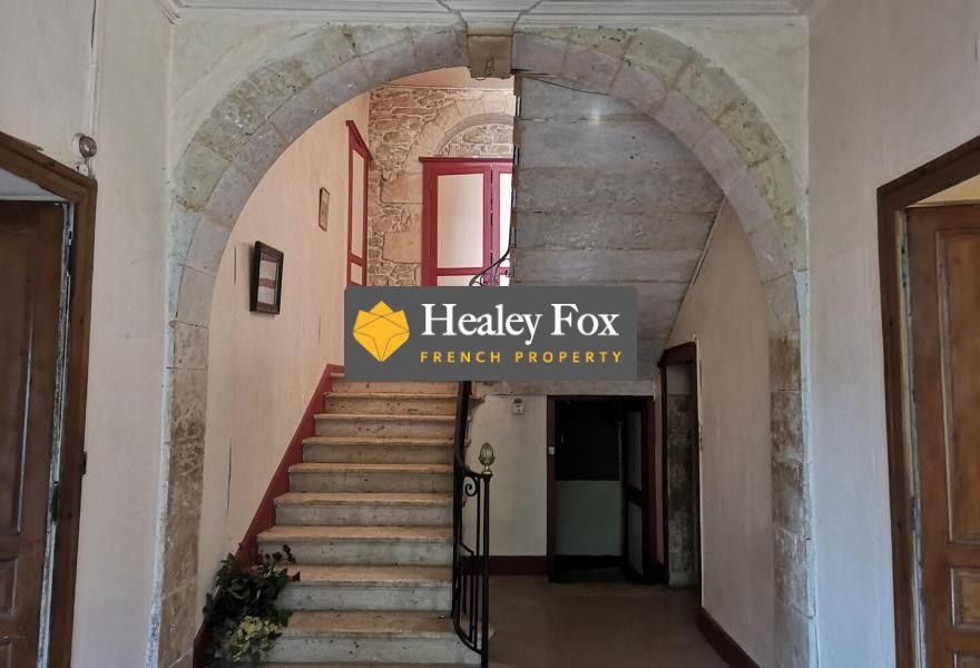 Property photo 2 of 24