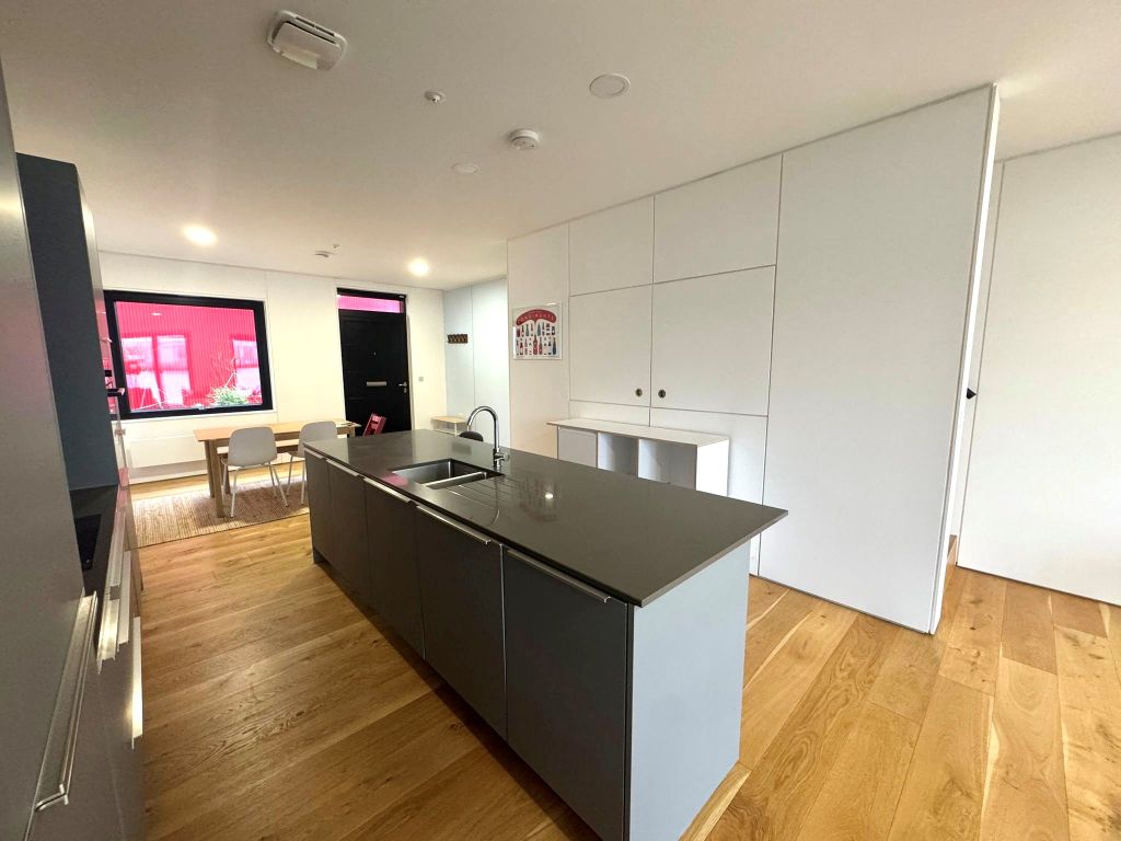 Property photo 3 of 17 Image