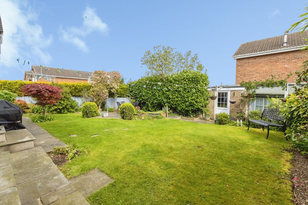 Property photo 2 of 15 Rear Garden