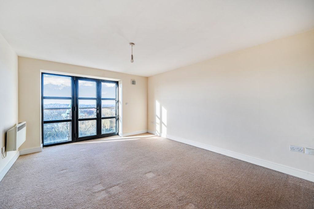 Property photo 2 of 14 Picture No. 01