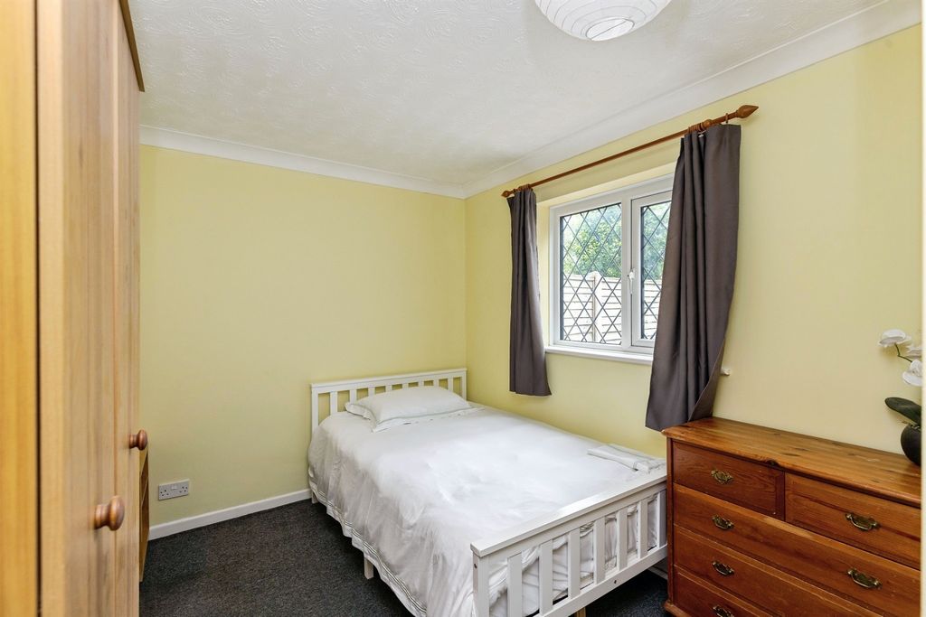 Additional image 6 of 4 bed property for saleBaverstock Road, Poole BH12