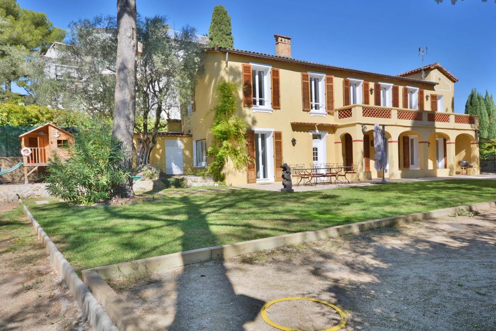 Property photo 3 of 19