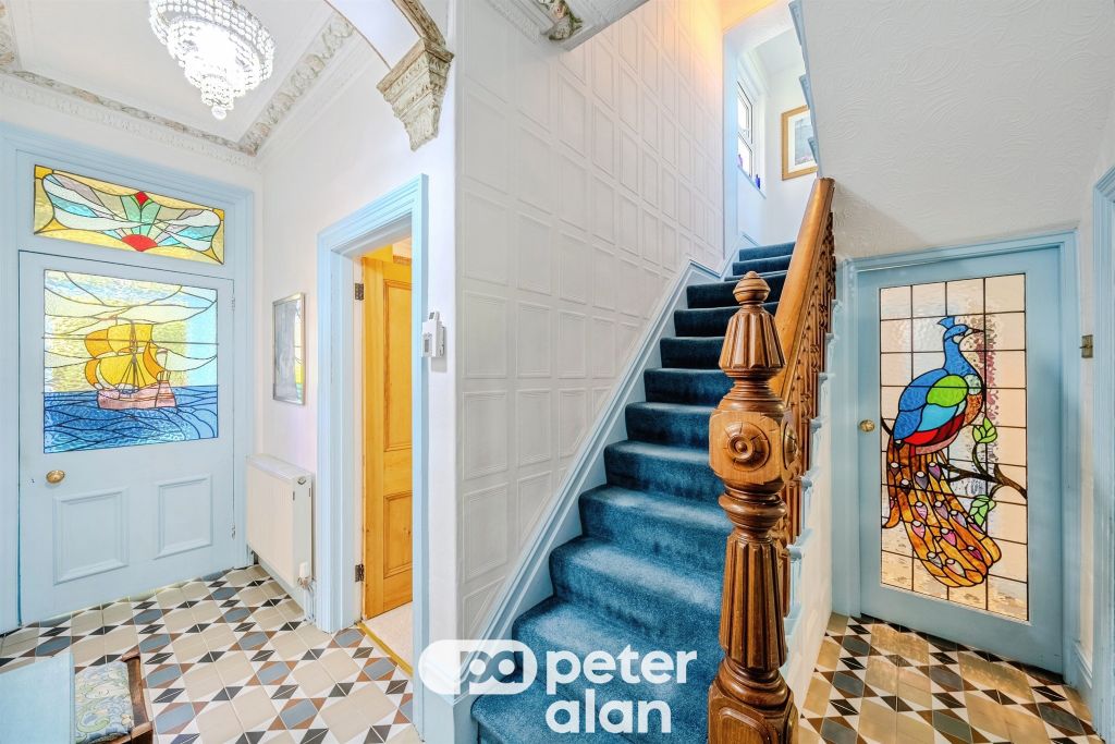 Property photo 2 of 35