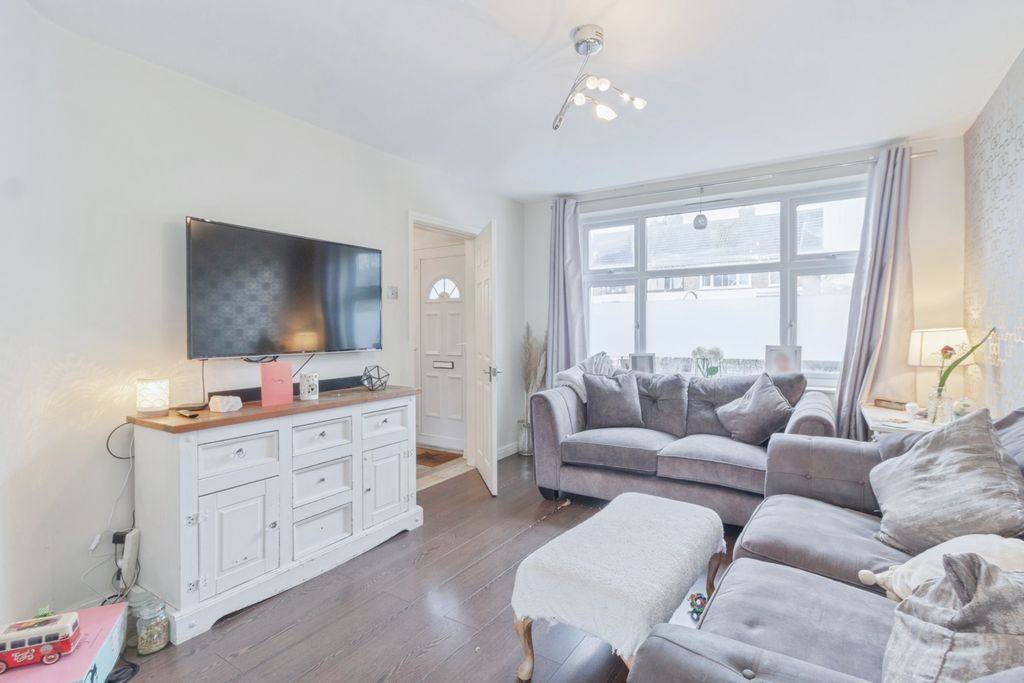 Property photo 3 of 20 Photo #3