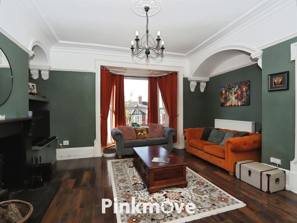 Property photo 2 of 38
