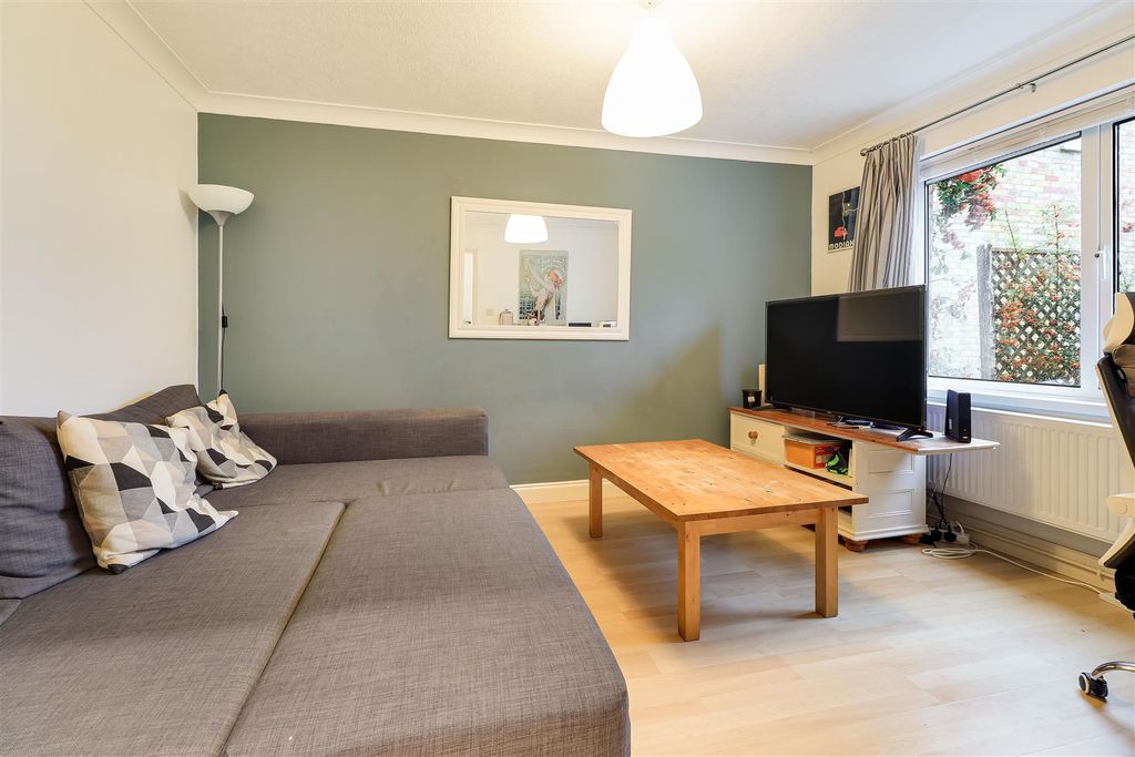 Property photo 3 of 19 Img (7).Jpg