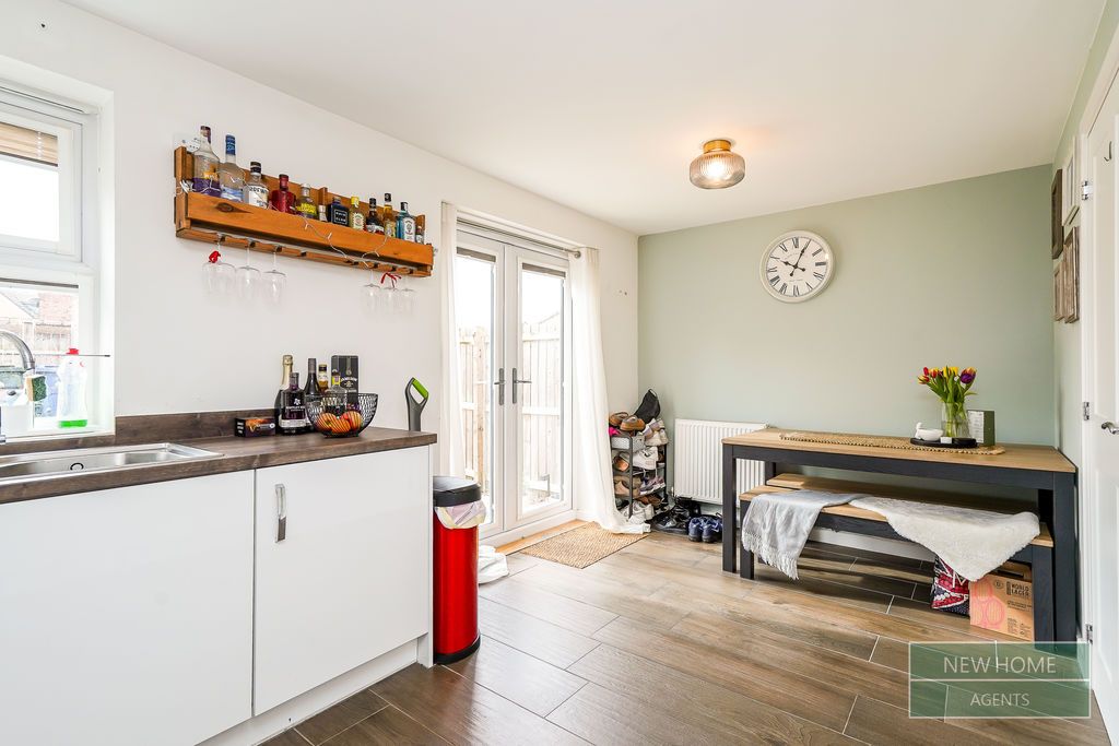 Property photo 3 of 20 Photo 11