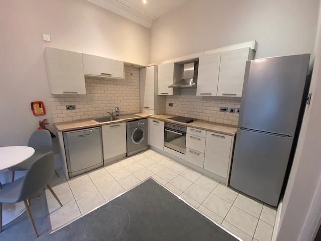 Property photo 2 of 14 Kitchen