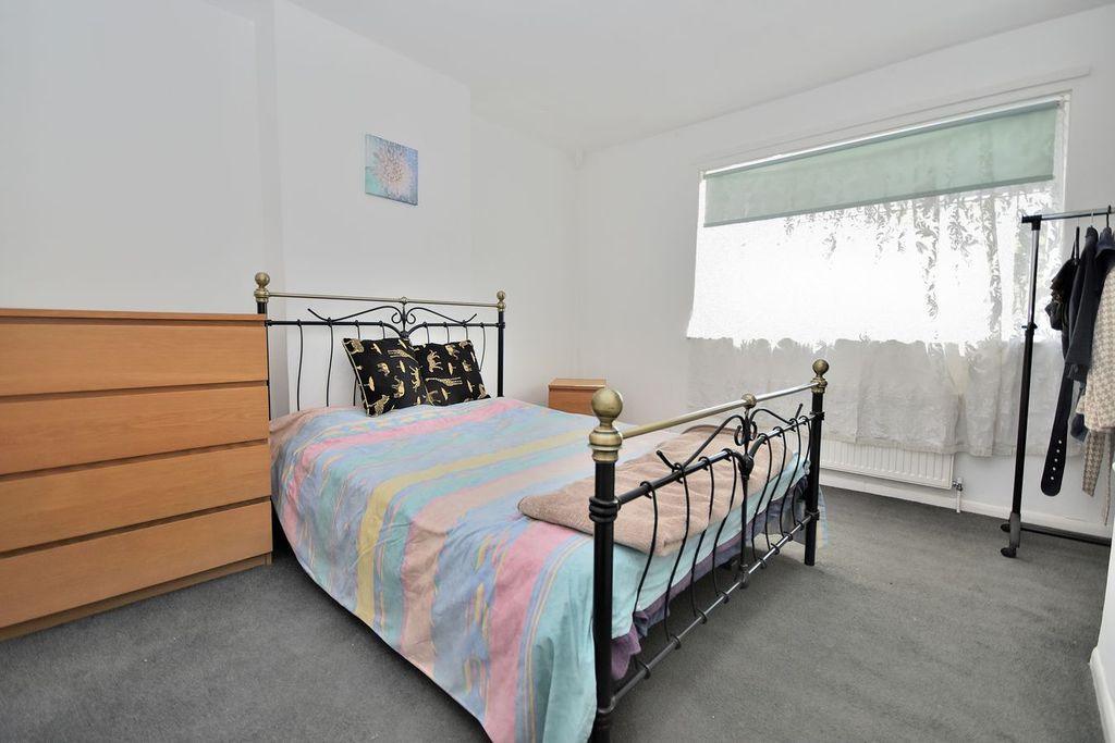 Additional image 4 of 3 bed semi-detached house for saleQueen Eleanor Terrace, Northampton NN4