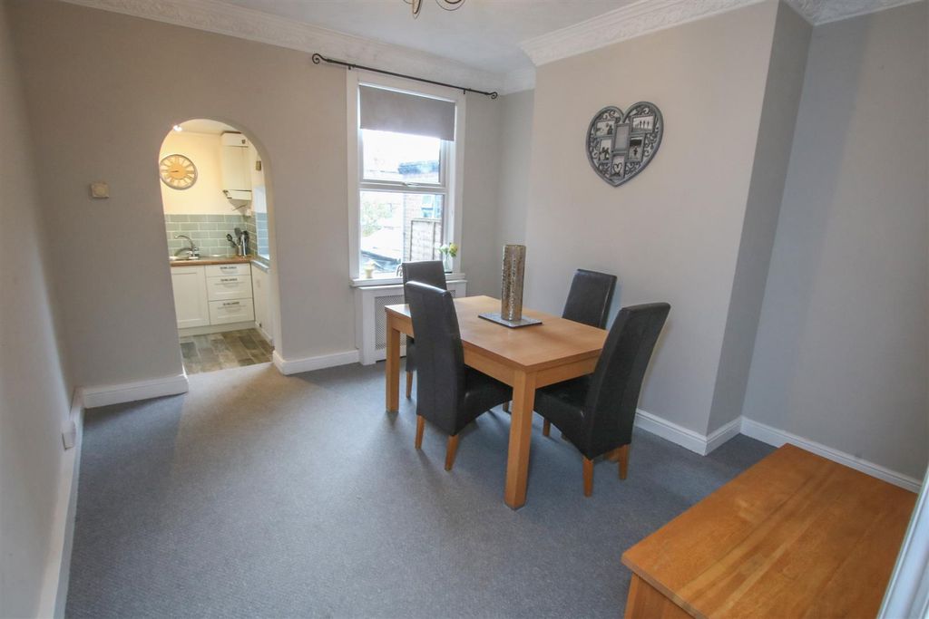 Property photo 3 of 12 Dining/Living Room